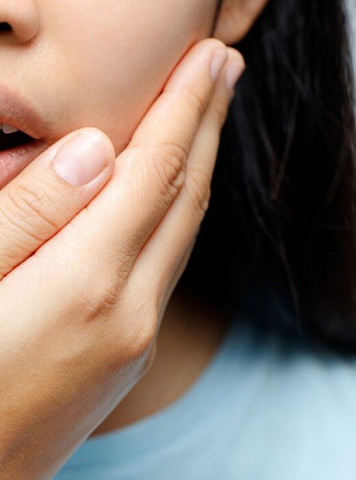 Jak powstają afty w jamie ustnej i jak się ich pozbyć