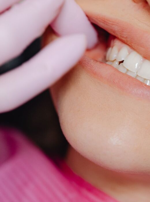 Ropień zęba i ropień dziąsła – jak rozpoznać, co robić, czego nie robić?