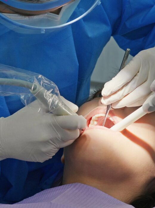 scaling zębów Warszawa