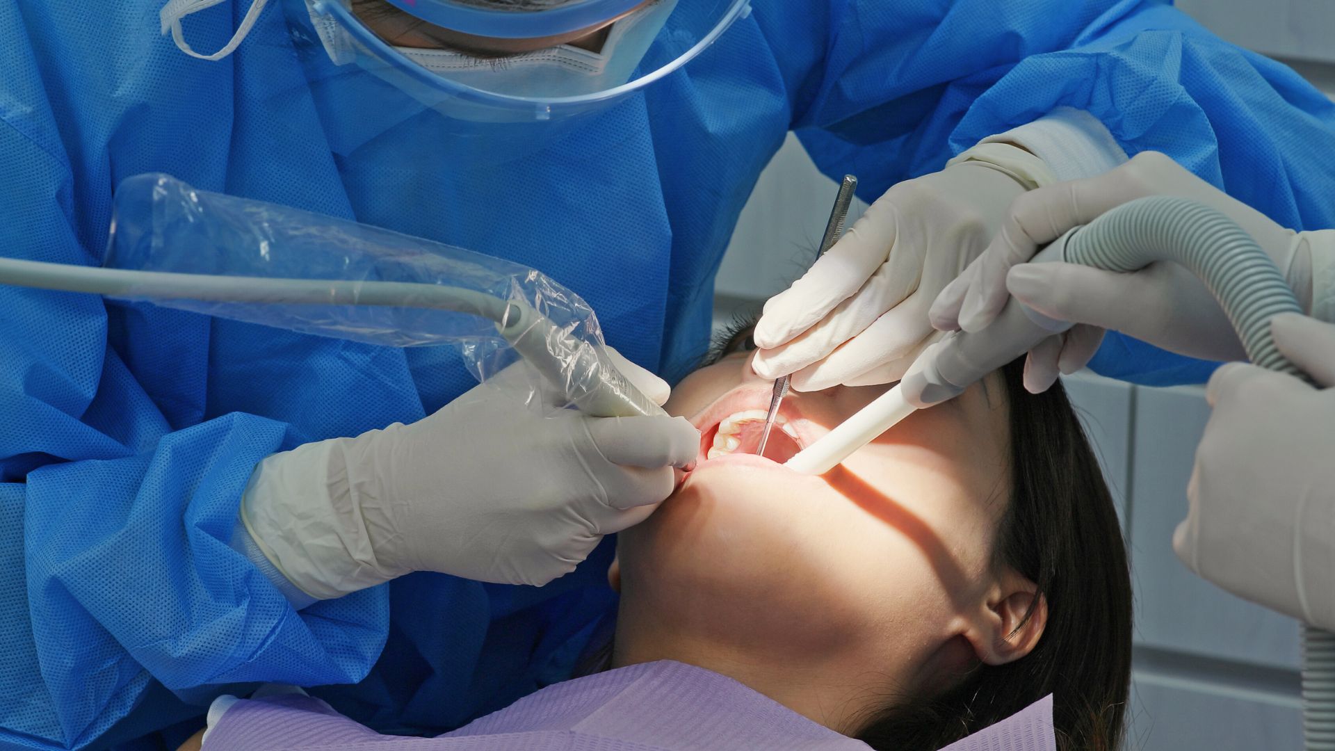 scaling zębów Warszawa